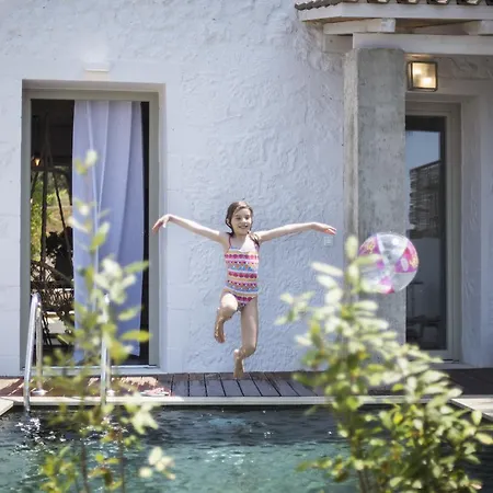 Vivere Villa *